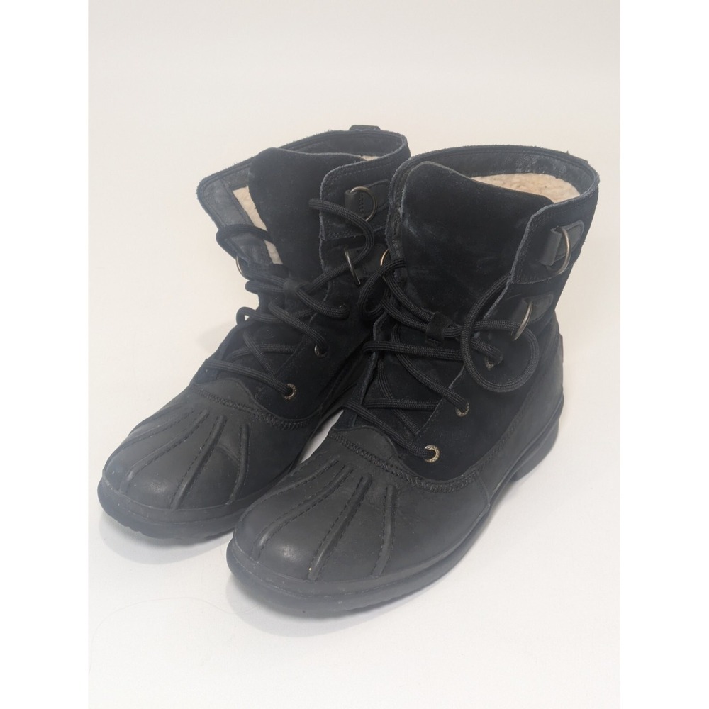 UGG Women's Azaria Winter Boot, Black, 8‎